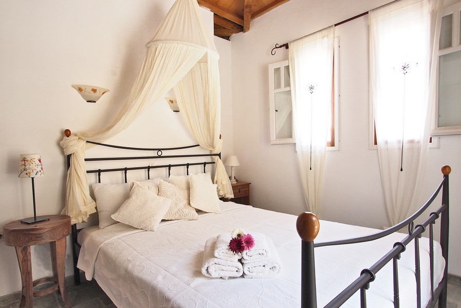 Lithea Villas & Studios by the sea — 9