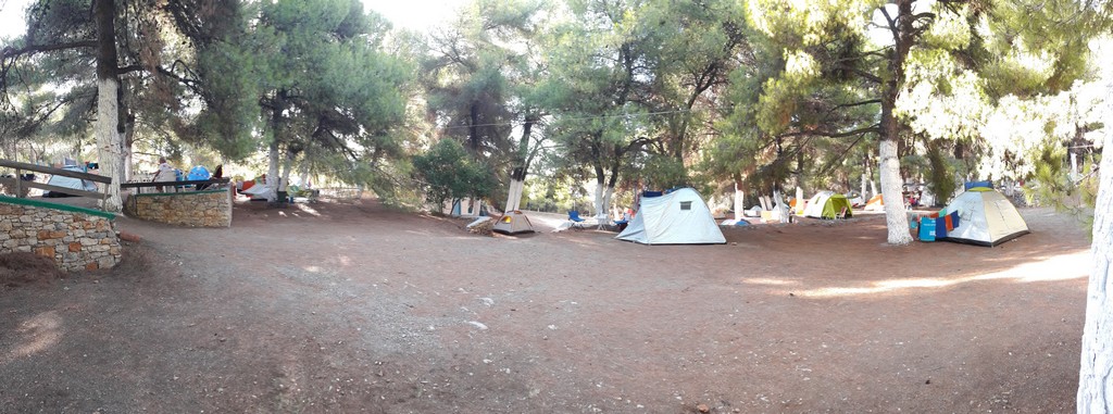 ΚΑΜΠΙΝΓΚ ROCKS — 30