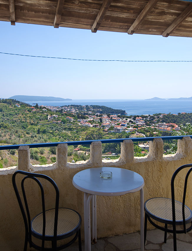 ΚΩΝΣΤΑΝΤΙΝΟΣ ΡΙΖΟΣ — 2