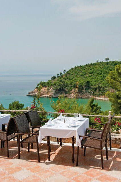 ALONISSOS BEACH BUNGALOWS & SUITES HOTEL — 9