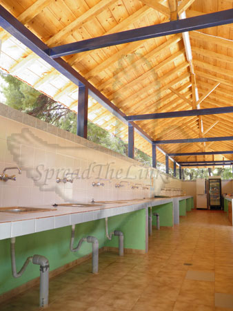 ΚΑΜΠΙΝΓΚ ROCKS — 2