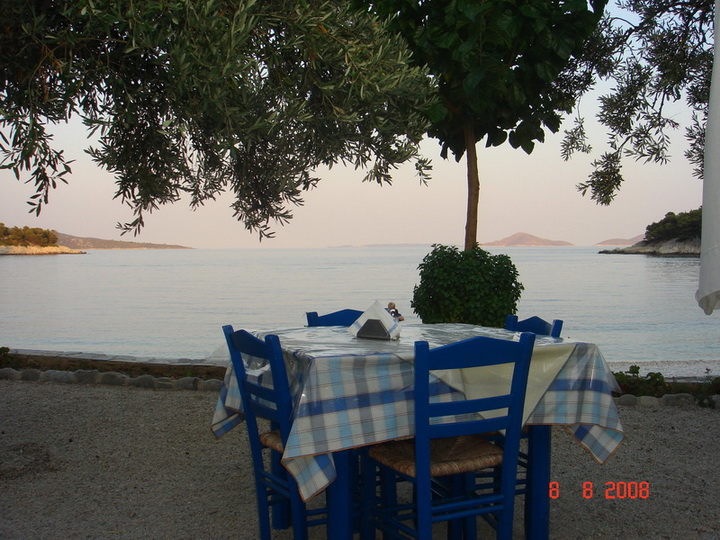 ΔΟΛΟΠΕΣ — 19