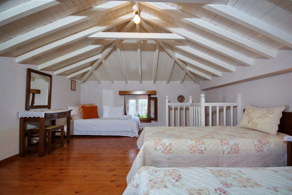 ΚΑΜΕΛΙΑ VILLAS — 18