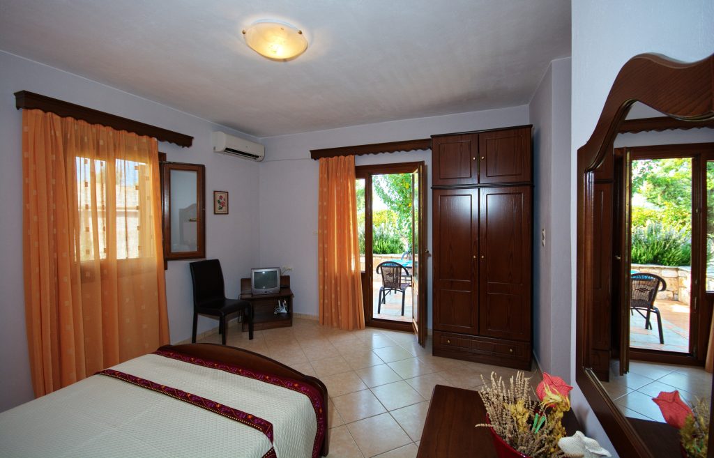 ΚΑΜΕΛΙΑ VILLAS — 22