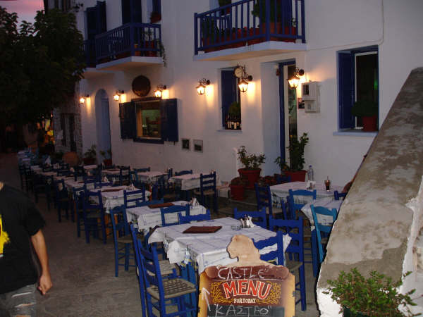 ΚΑΣΤΡΟ — 4