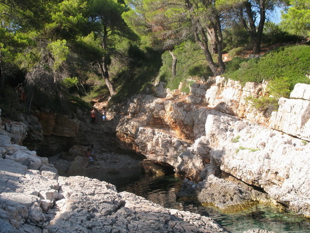 ΚΑΜΠΙΝΓΚ ROCKS — 22