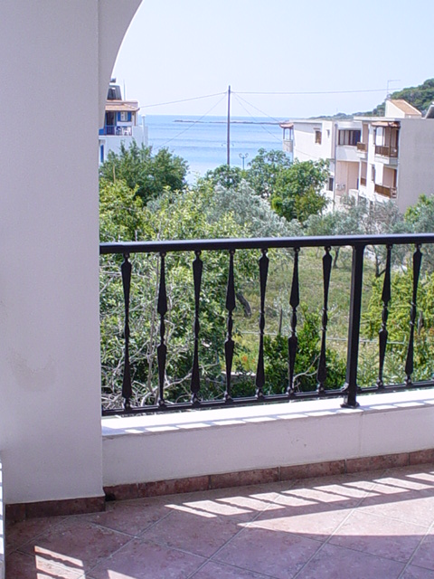 ΕΛΕΝΑ STUDIOS – ΡΟΥΣΟΥΜ ΓΥΑΛΟΣ — 3