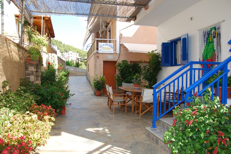 Βίλλα Κωνσταντίνος — 11
