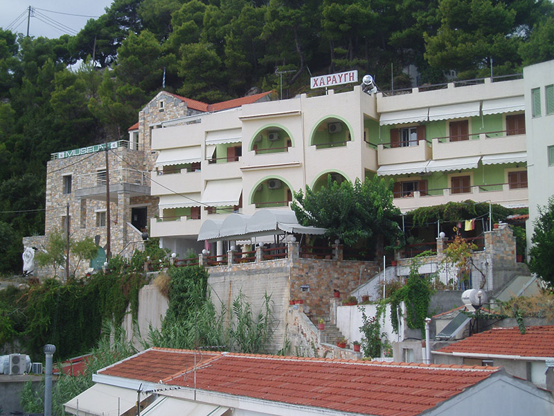 ΧΑΡΑΥΓΗ — 25