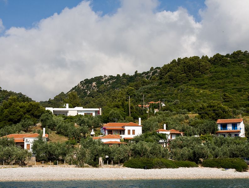 ΠΑΡΑΘΑΛΑΣΣΙΕΣ ΚΑΤΟΙΚΙΕΣ ΧΡΗΣΤΟΥ — 7