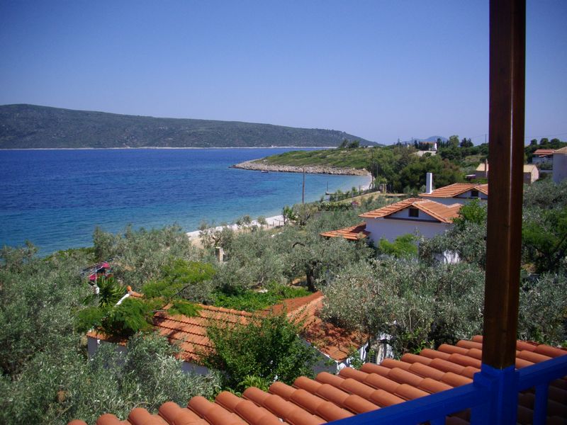 ΠΑΡΑΘΑΛΑΣΣΙΕΣ ΚΑΤΟΙΚΙΕΣ ΧΡΗΣΤΟΥ — 10