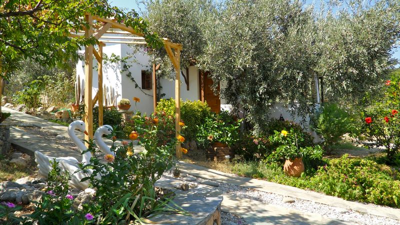 ΠΑΡΑΘΑΛΑΣΣΙΕΣ ΚΑΤΟΙΚΙΕΣ ΧΡΗΣΤΟΥ — 14